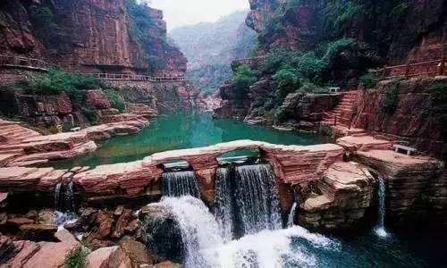 中华圣山：卢崖风光甲太室