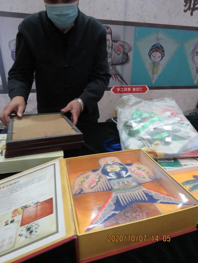 江汉路 双节中的江汉路非遗集市