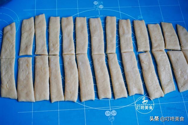 图片[8]-1碗面粉1个鸡蛋，教你在家自制健康油条，蓬松香脆，比买的好-起舞食谱网