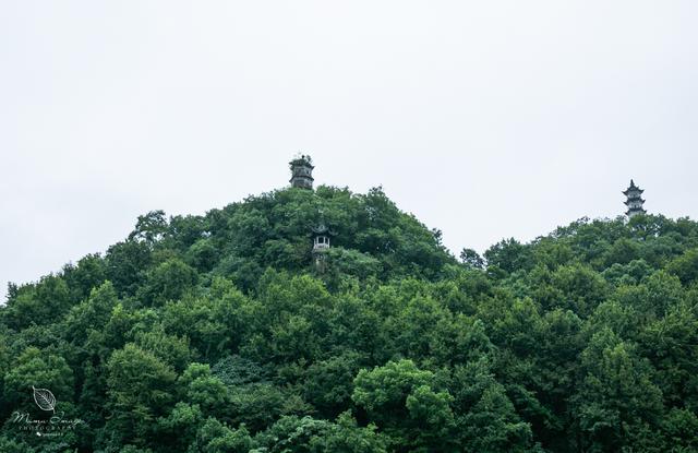 【临海】浙江一座仅百余米的山，有鉴真大师曾待过的寺庙，还有4座古塔