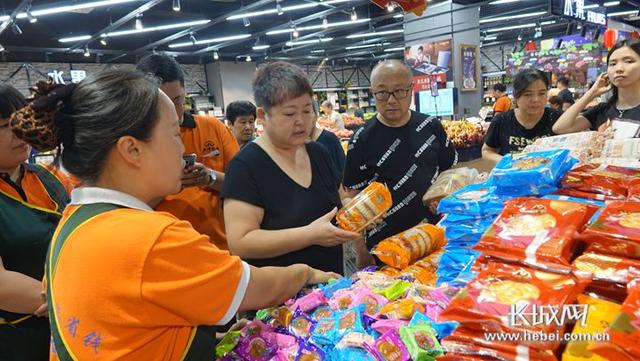 包装设计感强“小而美”月饼受宠——河北省石家庄中秋月饼市场扫描(图3)