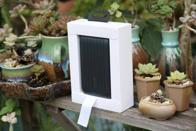 双向45W+扩展坞，ZENDURE给你内外均轻奢的体验