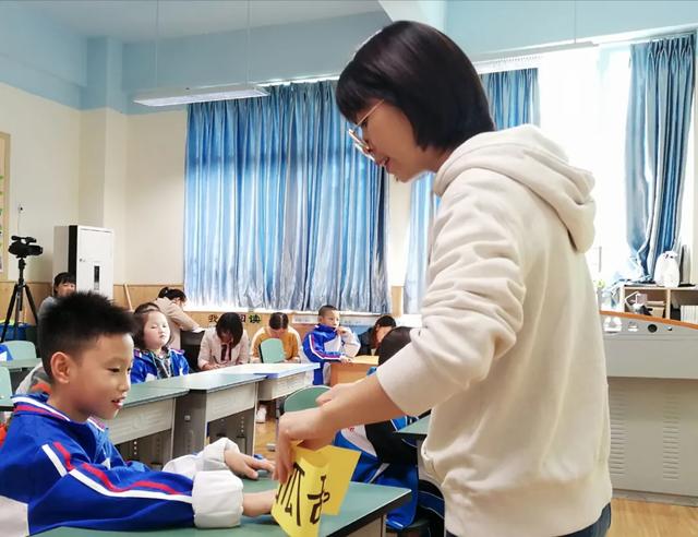 宝剑锋从磨砺出 课程精从“磨”课来——记双流特教精品学科建设