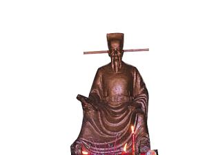 曾祥裕风水团队在海南崖城 寻一处沧桑古迹 品一份历史幽深