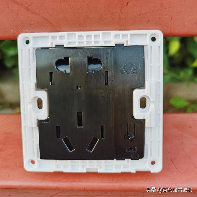 智能插座来了，老家电智能化有救了