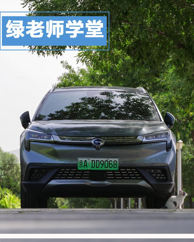 做客观的车评人容易吗？来看看我这“荒诞与真实”的一天