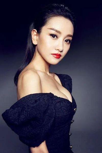 云南十大当红女星！各个貌美如花肤白娇嫩魔鬼身材