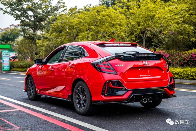 R的两厢思域，连小姐姐都抵挡不住它的魅力（最新发布）