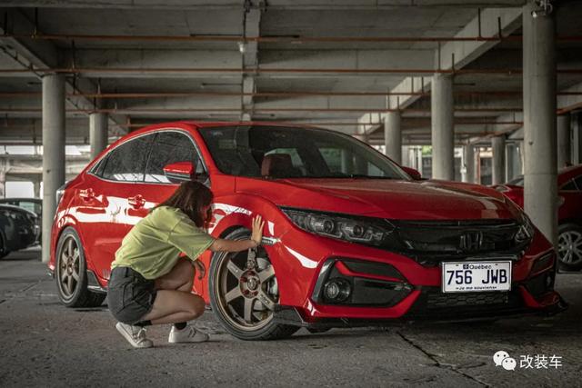 R的两厢思域，连小姐姐都抵挡不住它的魅力（最新发布）