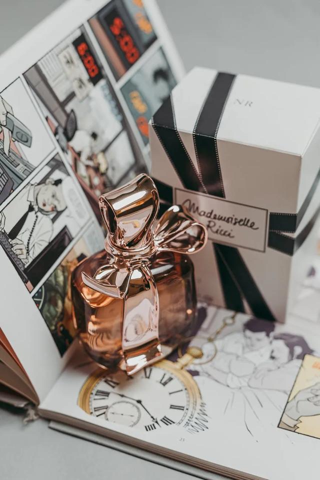 香水圈终极困惑：大牌太贵，国产不香？