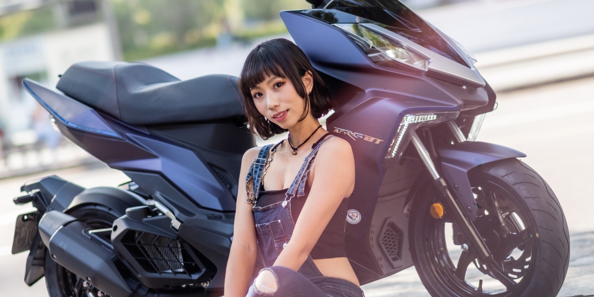 英姿飒爽的女骑士