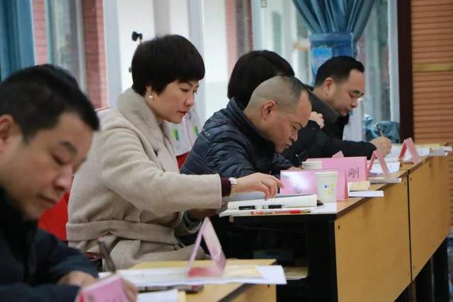 成都市双流区彭镇小学丨共研共学 携手并进