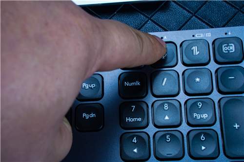 语音输入的键盘玩过没？键盘侠带你体验咪鼠智能语音键盘KB1