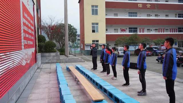 成都天府新区三星中学举行纪念129运动暨合唱比赛