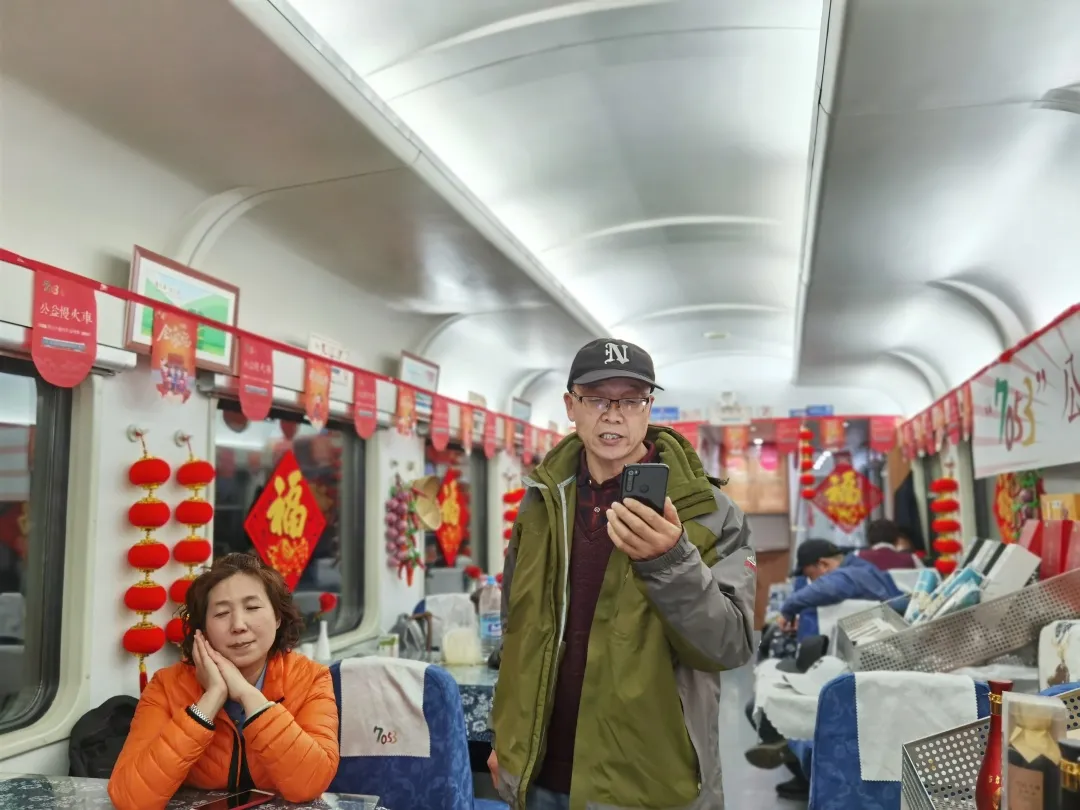 7053公益慢火车开启“春之声”诗歌之旅！（图8）