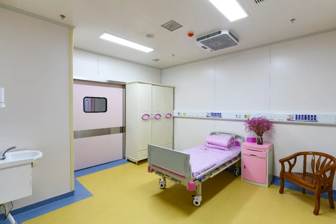 湘潭县卫健局退休老干部参观考察湘潭县妇幼保健院新院