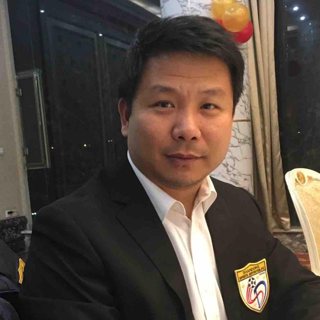 足球记者陈永