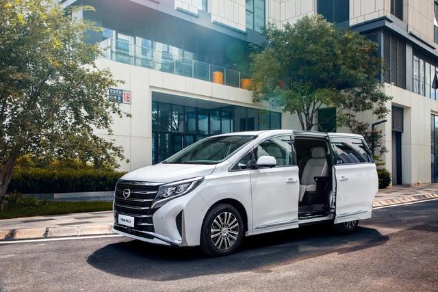 「汽车V报」宝马全新M3/M4官图发布；2021款荣威Ei5正式上市-20200922-VDGER