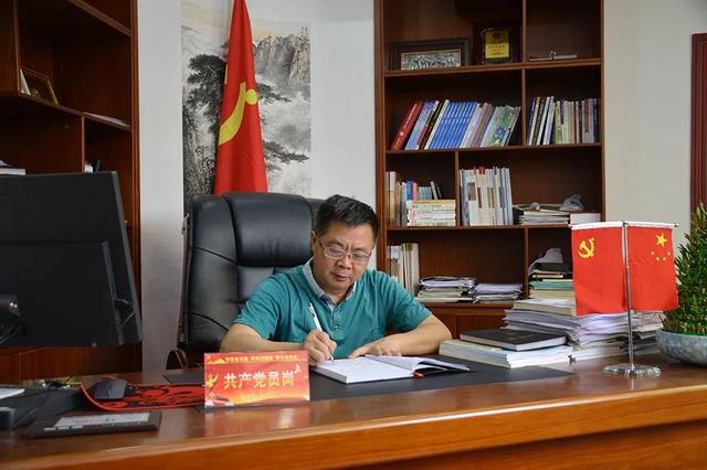 走近双流校长，揭秘双流优质教育密码| 双流中学龙清明校长