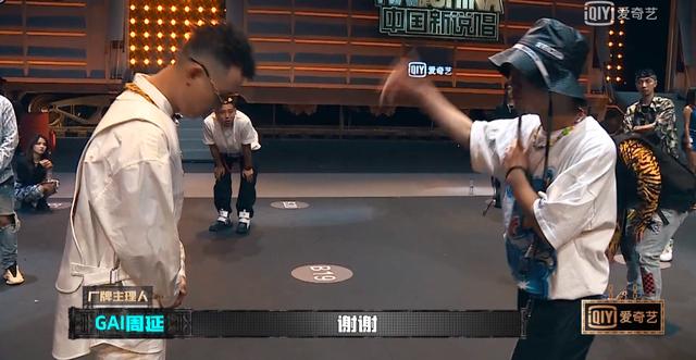 闹过Beef的都成了兄弟，《新说唱》这是在搞Rapper团建？
