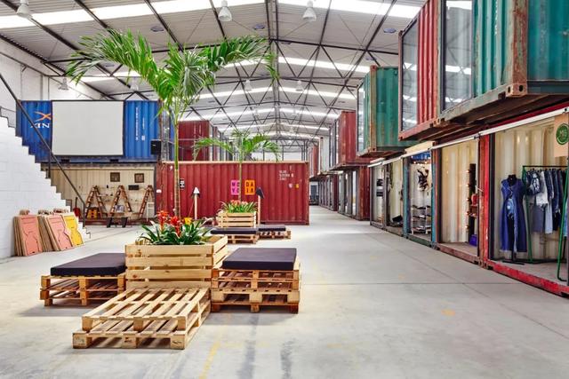 全球7个仓库爆改案例 旧仓库里也能体验美好生活 睿途旅创