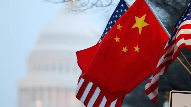 美国驱逐中国领馆人员，白宫首次承认疫情失控，部分在美上市中国公司将被摘牌！