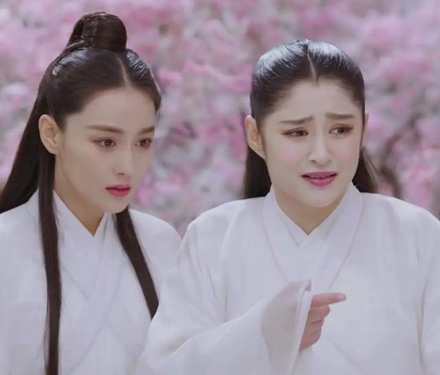 周杰伦绯闻女友发福200斤上热搜，虎背熊腰网友当场惊呆…