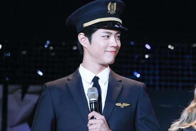 朴宝剑今日入伍为防疫不公开地点时间预计2022年4月退伍