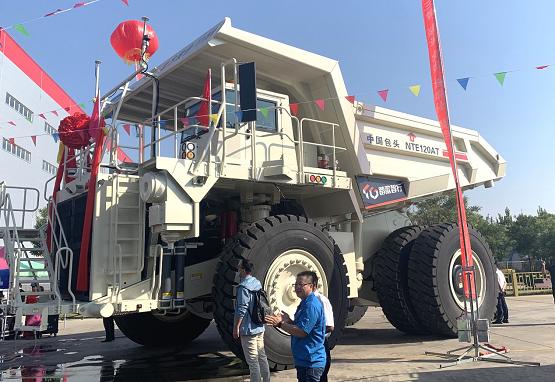 踏歌智行无人驾驶矿用卡车亮相TIAA首届自动驾驶技术应用成果演示大会