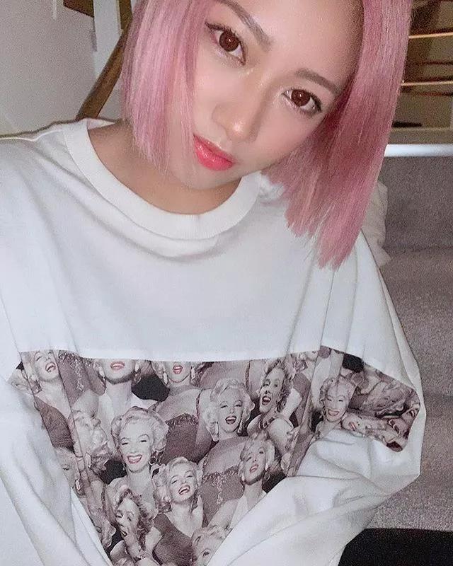 日本美少女摔跤手不堪网暴自杀，每天有上百条私信让她去死…