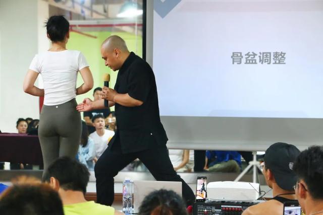 挥别所有健身教练心中的痛：私教业绩靠嘴炮