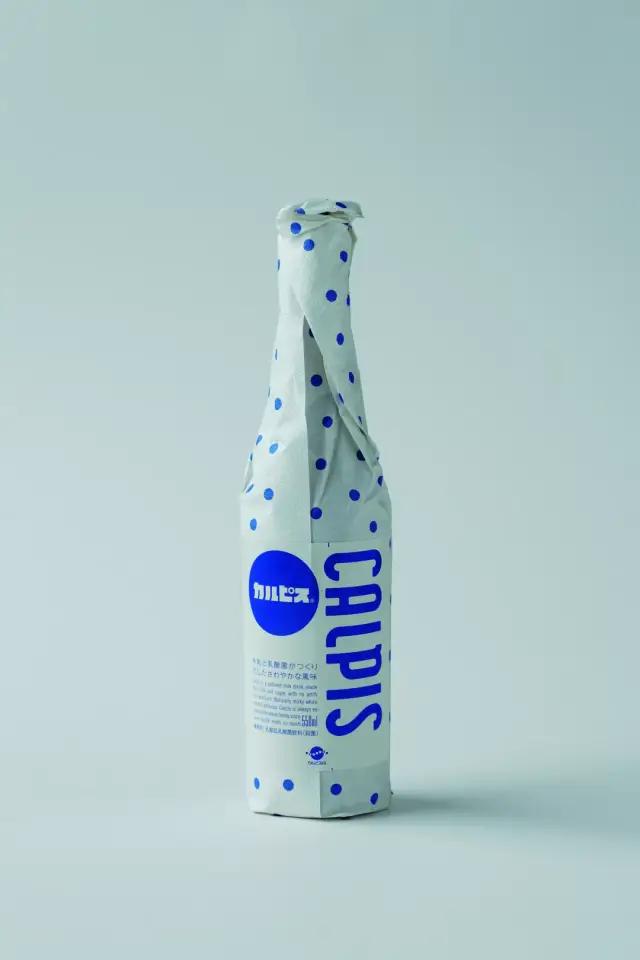 作为日本最早的乳酸菌饮料,可尔必思已有百年历史.