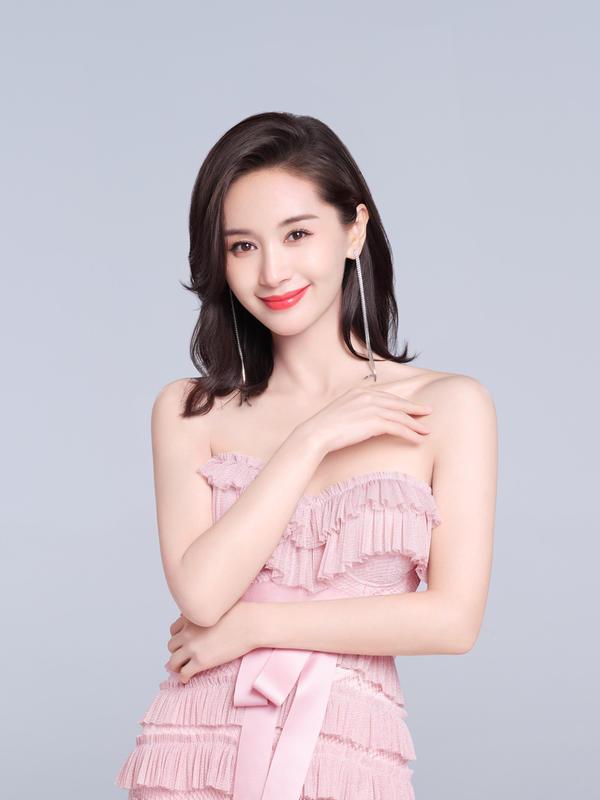 王子文官宣魔力Show奶茶果冻系列代言人，演绎魔力新浪潮