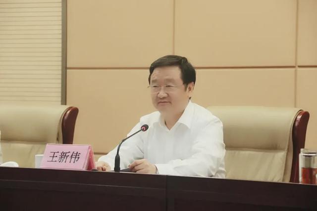 河南皇沟酒业以实力发展迈入豫酒五强行列，荣膺两项省重大荣誉(图7)