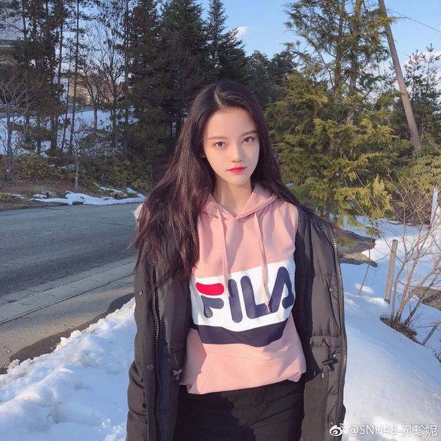 吴亦凡参加的女团选秀节目，里面老妹儿都是什么水平？