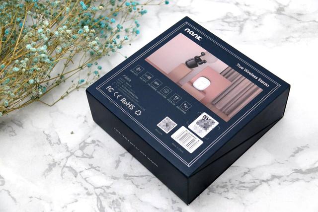 小巧精致，颜值之选，南卡Lite真无线通话降噪耳机