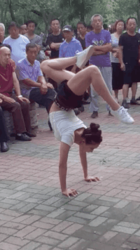 有肉美女动图GIF：媳妇天天这样练，这谁受得了！