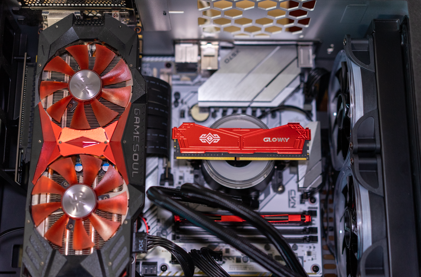 从新疆棉花来谈国产，有着“纯国产”头衔的光威内存究竟行不行？