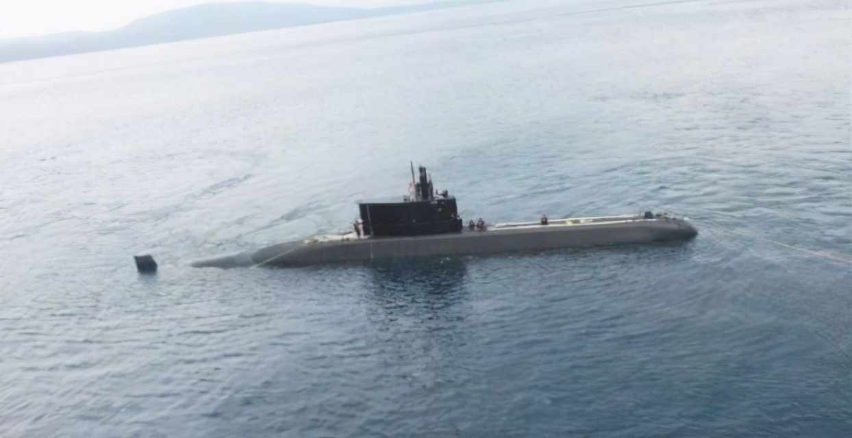 沉至850公尺深海 印尼失联潜舰已寻获