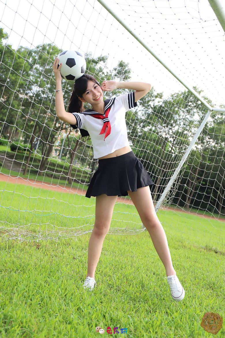 台湾林温蒂丨制服の女生