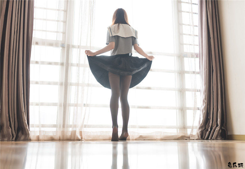 最好看的丝袜还看黑丝的诱惑（49P）