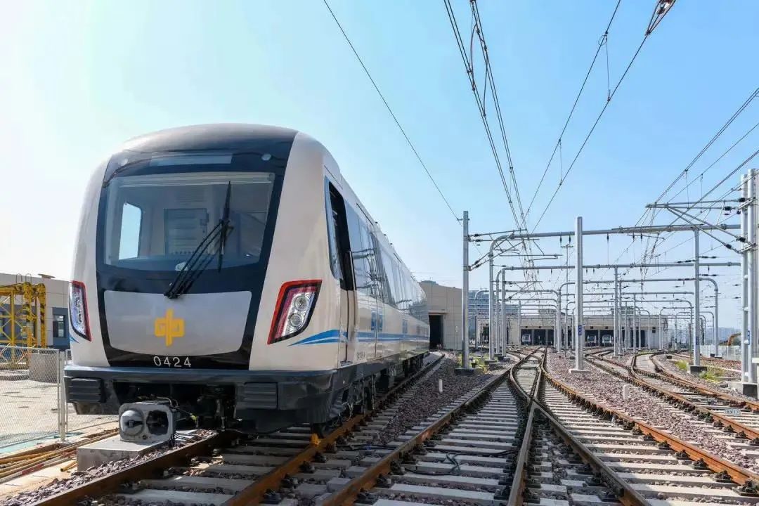 郑州地铁4号线邀你来试乘还有限量版卡通地铁卡免费送