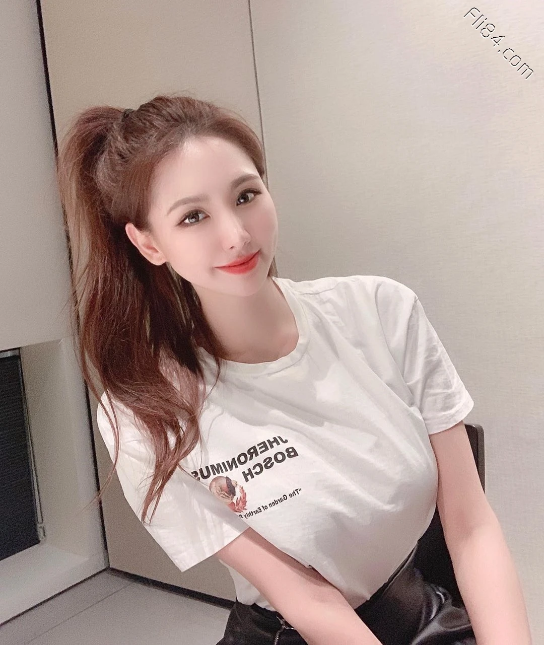 韩国巨乳妹子“mermaidvivi”身材太犯规,简直真人版芭比娃娃 - 全文 妹子图 热图69 韩国巨乳妹子“mermaidvivi”身材太犯规,简直真人版芭比娃娃 - 全文 妹子图 热图69