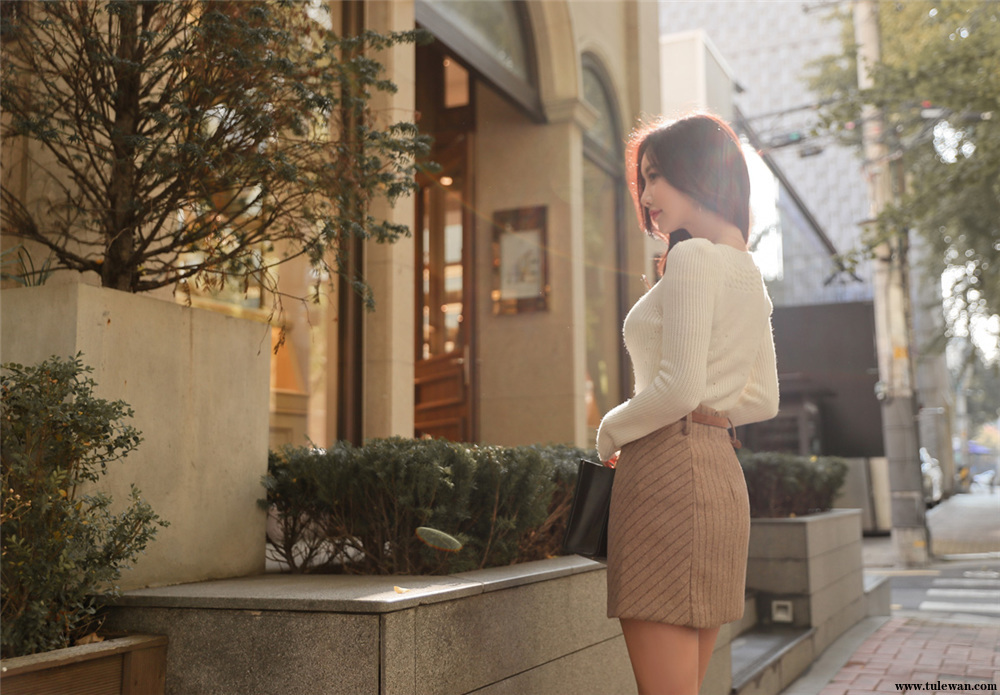 孙允珠丨乖甜娇媛细雪轻柔麦浪针织裙