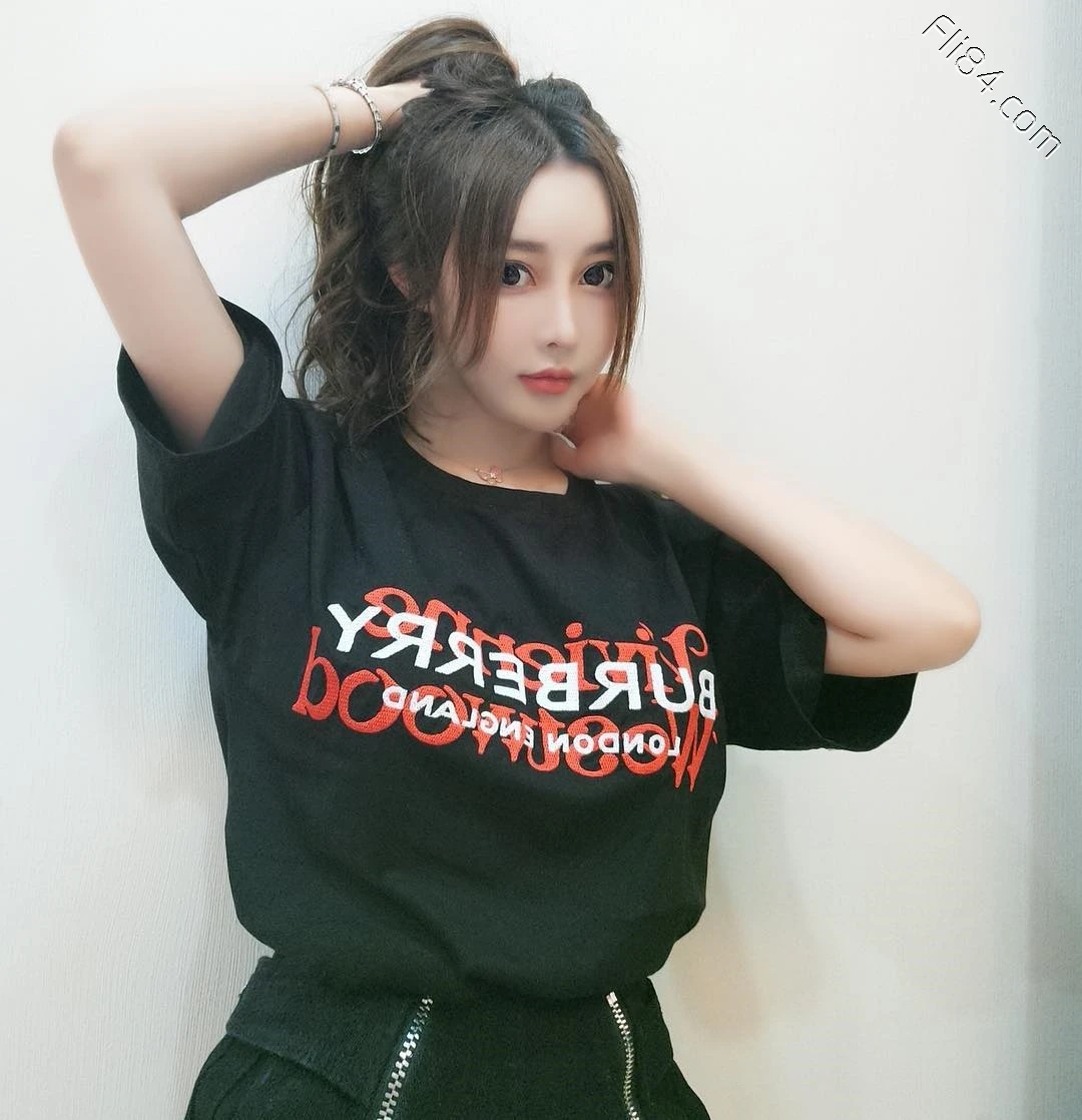 正妹演员“heesch.chi”性感的翘臀妹子写真 - 全文 节操写真馆 热图65 正妹演员“heesch.chi”性感的翘臀妹子写真 - 全文 节操写真馆 热图65