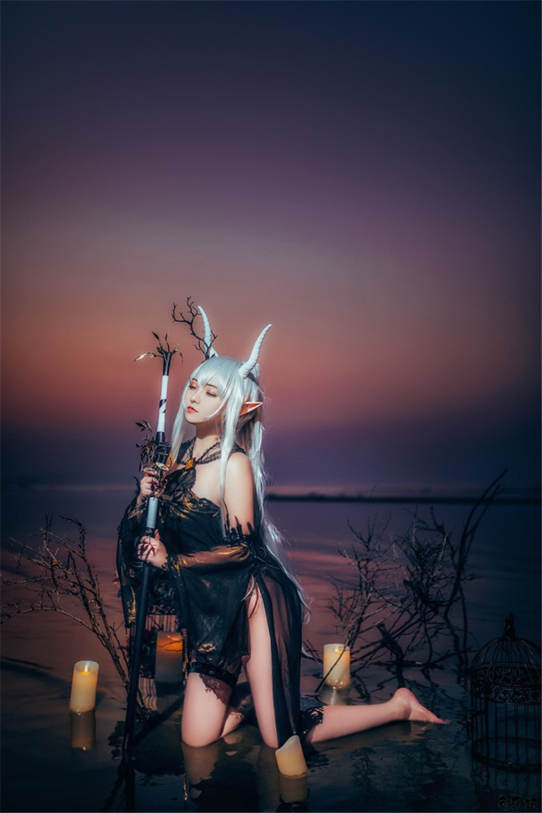 斯文文文文_丨明日方舟·闪灵