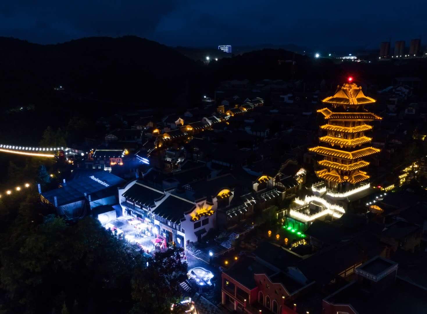 双龙镇旅游区儿童游乐票刻纸动物园