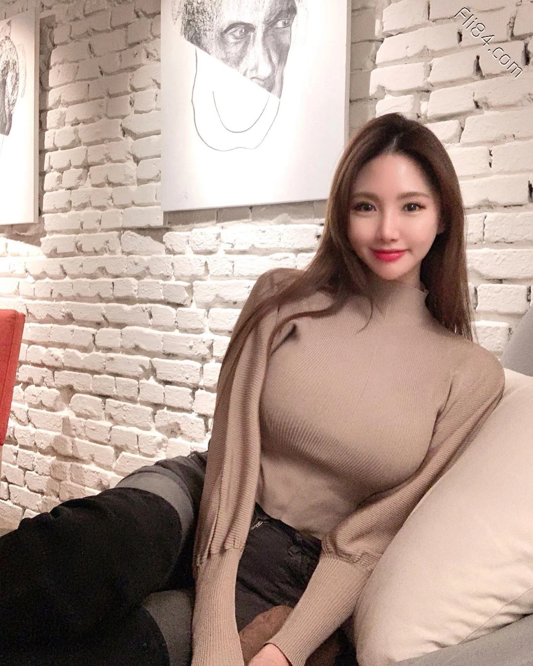 韩国巨乳妹子“mermaidvivi”身材太犯规,简直真人版芭比娃娃 - 全文 妹子图 热图110 韩国巨乳妹子“mermaidvivi”身材太犯规,简直真人版芭比娃娃 - 全文 妹子图 热图110