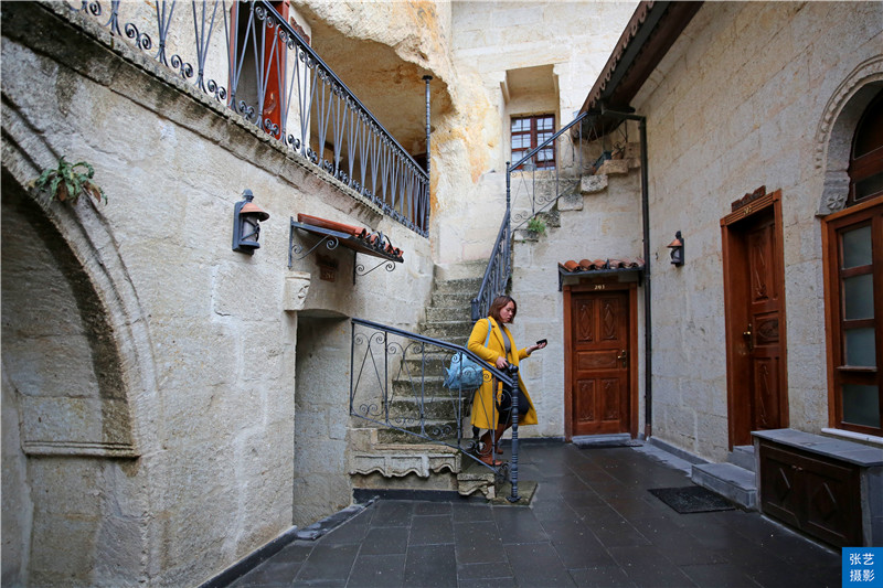 土耳其卡巴多奇亚，三百万年火山爆发形成岩洞，住在里面感觉如何