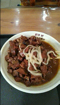 奶奶给做的牛肉面，满满的都是爱啊